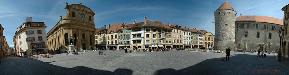 Panorama de 180° sur la place Pestalozzi, Yverdon-les-Bains.